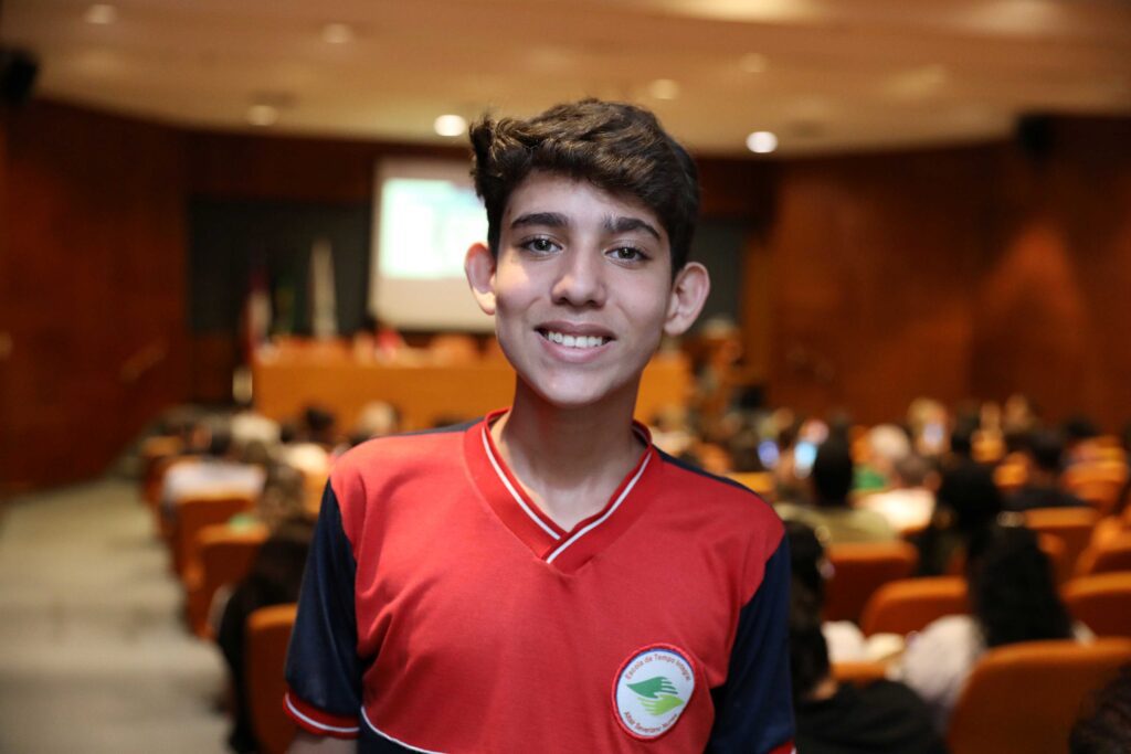Rede estadual de ensino recebe doação de mais de 1,4 mil notebooks via chamada pública da Petrobras 3 Educacao aluno murilo pantoja Fotos Euzivaldo Queiroz Seduc 1024x683 1