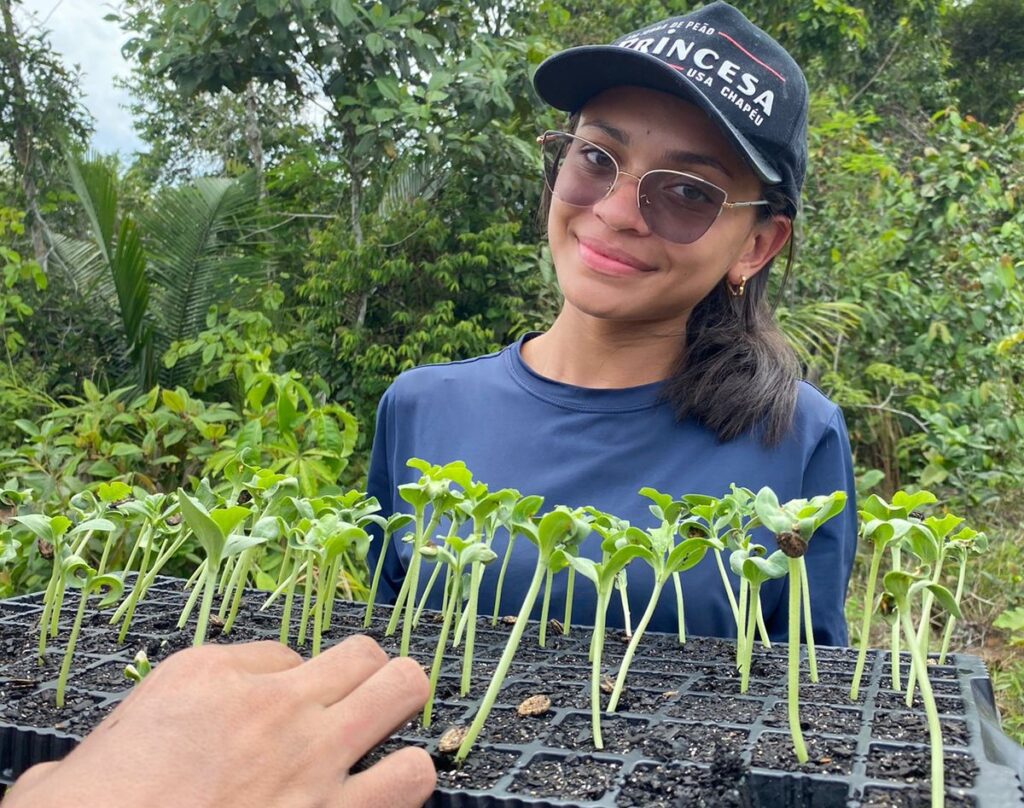 Alunos de escola estadual no Careiro participam de aulas práticas de agricultura 3 Educacao Estudantes fazem parte do Curso Tecnico em Agricultura itinerario formativo do Novo Ensino Medio Foto Divulgacao Acervo Pessoal 1024x808 1