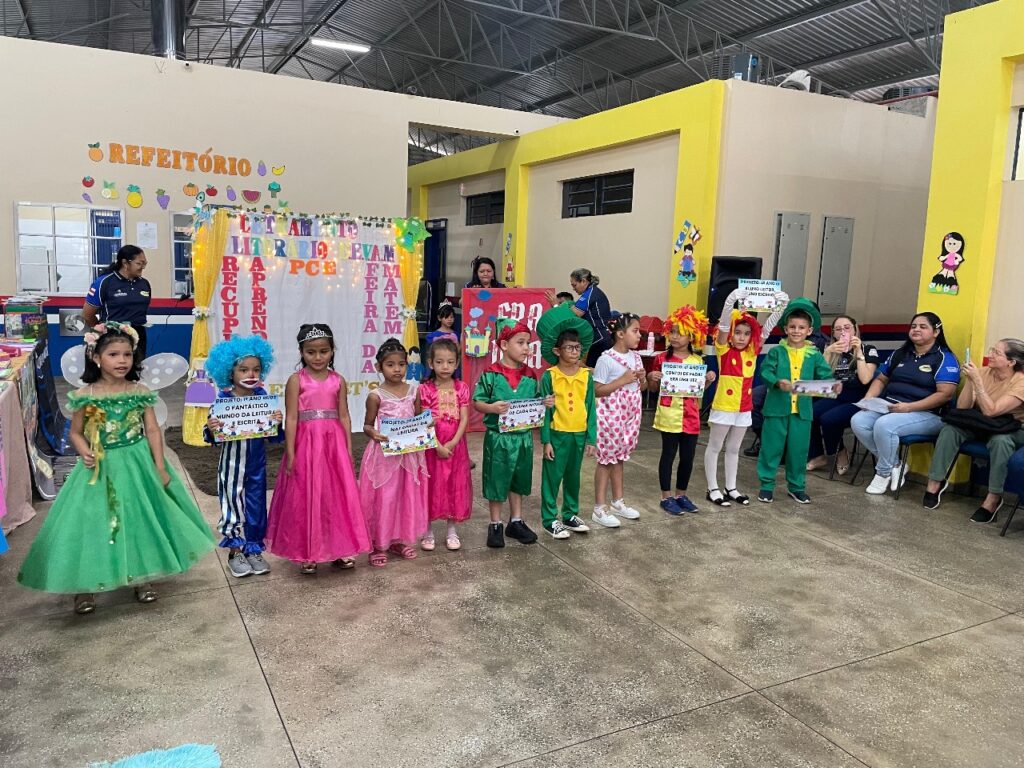 Em Manacapuru, escola estadual desenvolve 3ª edição do projeto ‘Letramento Literário’ 3 Educacao Projeto Letramento Literaio em Manacapuru Foto Divulgacao Escola 2 1024x768 1