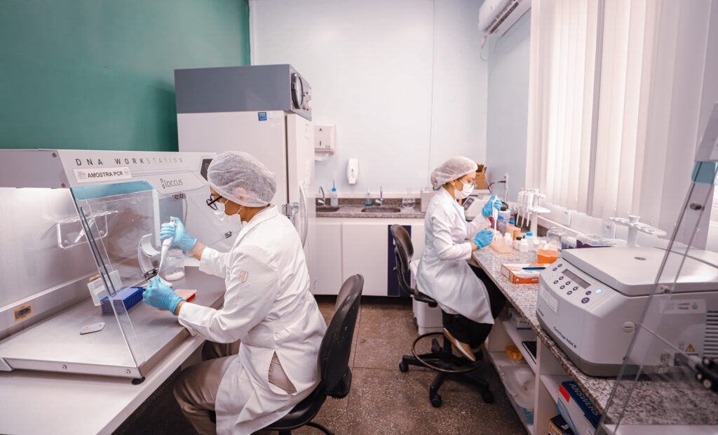 Programa ‘Mulher Faz Ciência’ do Governo do Amazonas recebe inscrições até 3 de maio 2 FOTO ARQUIVO FAPEAM MULHERES NA CIENCIA 2 1024x620 1