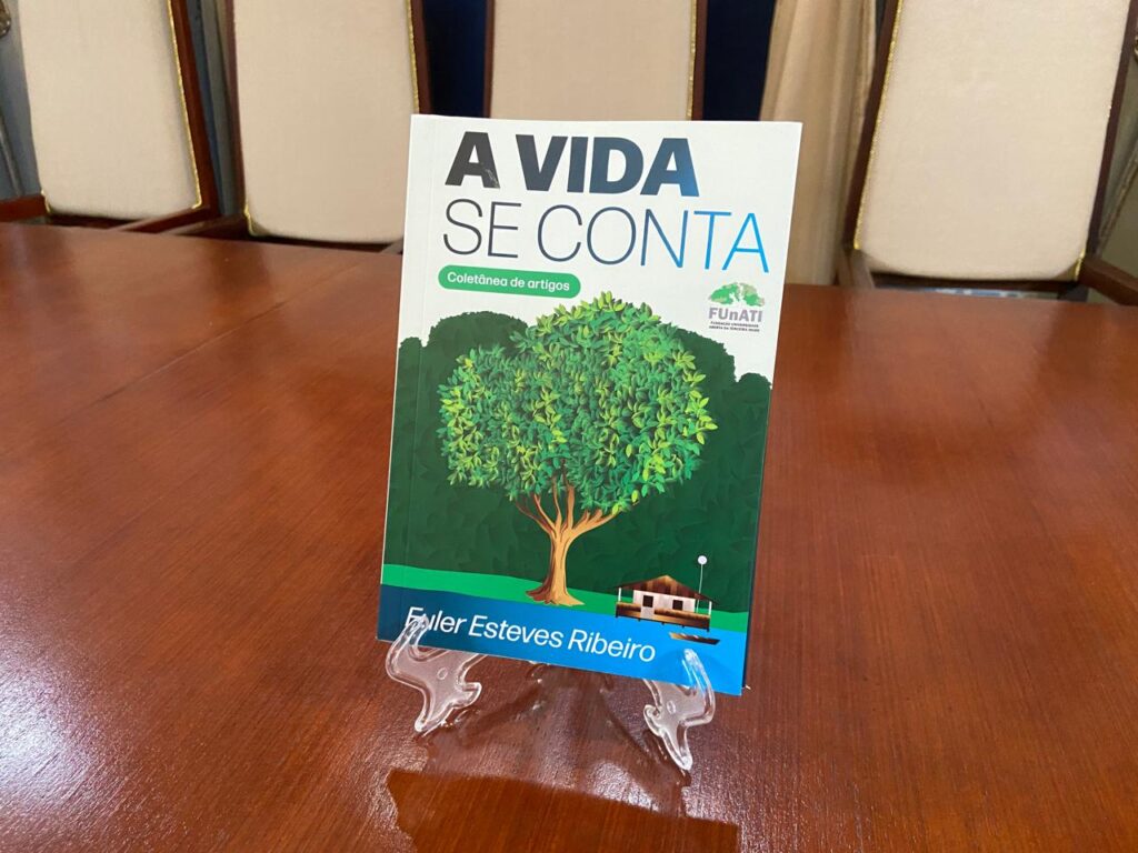Reitor da FUnATI lança coletânea ‘A vida se conta’ com dicas para um envelhecimento saudável 2 FUNATI LIVRO 2 1024x768 1