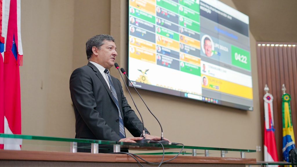 Felipe Souza e autor de PL que Regulamenta Medidas de Biosseguranca no Setor de Turismo durante Emergencias em Saude Publica 1024x576 1