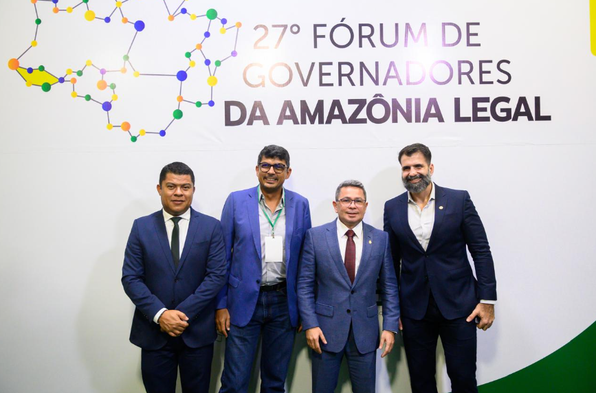 Governo do Amazonas pactua compromissos ambientais e de economia verde na Carta de Rio Branco, no Acre 4 Forum de Governadores Tadeu de Souza e secretarios estaduais Eduardo Taveira Meio Ambiente Daniel Borges Producao Rural e Marcos Apolo Muniz Cultura e Economia Criativa