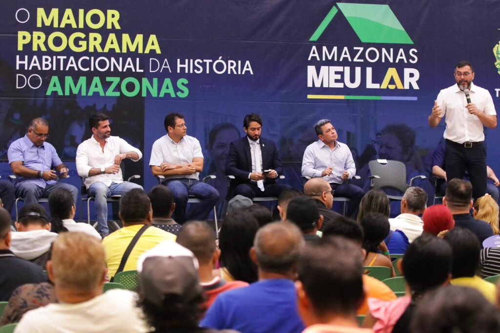 Prosamin+: Wilson Lima libera novas indenizações e reassentamentos já beneficiam 1,2 mil famílias 5 Governo libera novas indenizacoes 1024x683 1