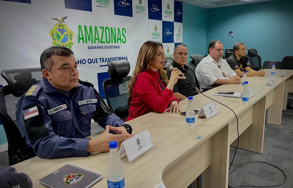 Forças de Segurança prendem homem por estuprar e matar pastora em Careiro 3 PCAM COLETIVA FORCAS DE SEGURANCA CASO CAREIRO FOTO ERLON RODRIGUES 3 1024x658 1