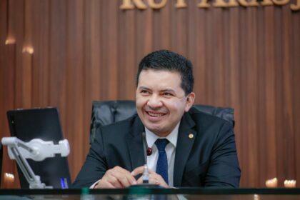 PL de Delegado Pericles faz com que o Amazonas passe a ter licenciamento provisorio para abertura de novas empresas Foto Marcio James 1024x683 1