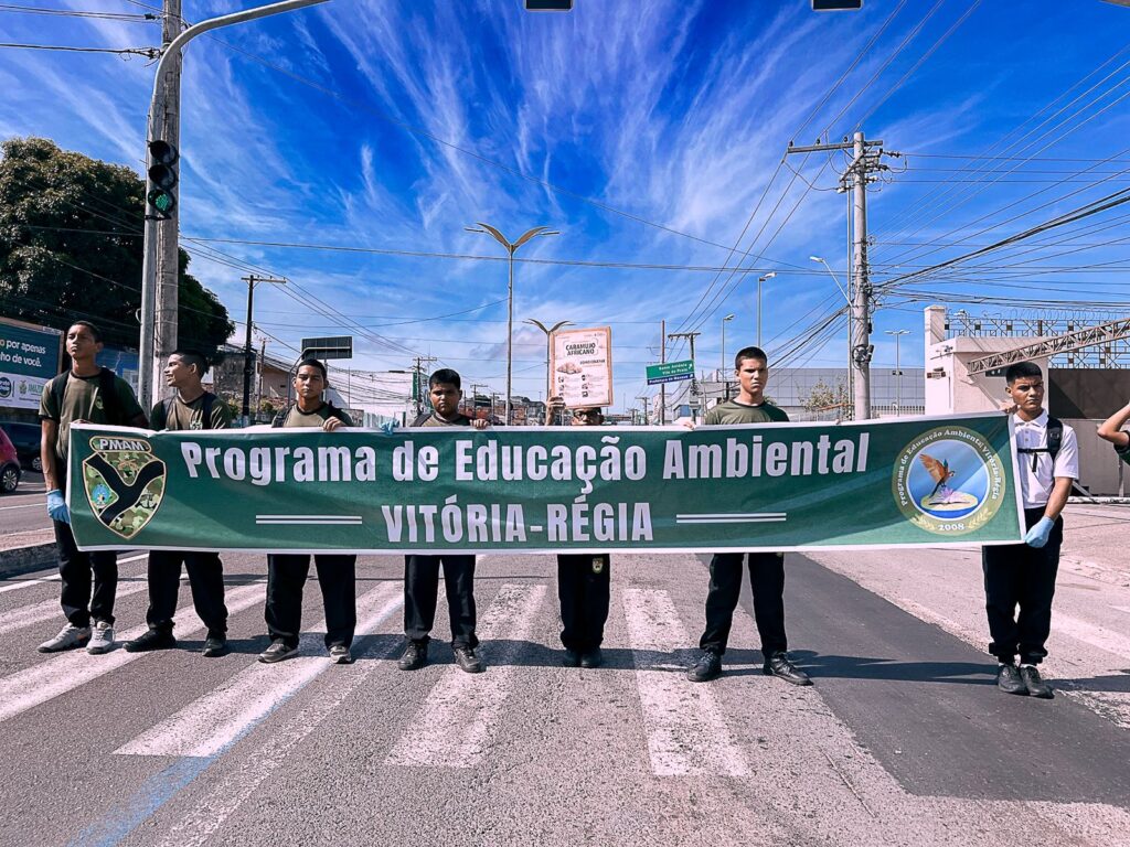 Polícia Militar do Amazonas e Secretarias Municipais realizam caminhada ecológica na zona centro-sul 3 PMAM CAMINHAECOLOGICA2 1024x768 1