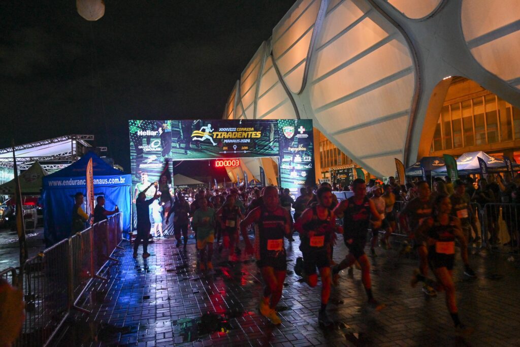 38ª Corrida Tiradentes da Polícia Militar do Amazonas reúne mais de 4 mil pessoas na Arena da Amazônia 2 PMAM CORRIDA TIRADENTES FOTO RICARDO MACHADO 1 1024x683 1