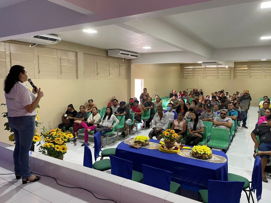 UGPE realiza reunião e ações de sensibilização com beneficiários do Prosai Parintins 2 PROSAI PARINTINS TIAGO CORREA UGPE 2 1024x768 1