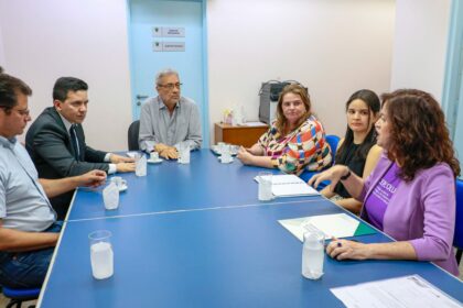 Reuniao tecnica mediada por Delegado Pericles discute estrategias para retomada da vacinacao em massa contra o HPV 1024x682 1