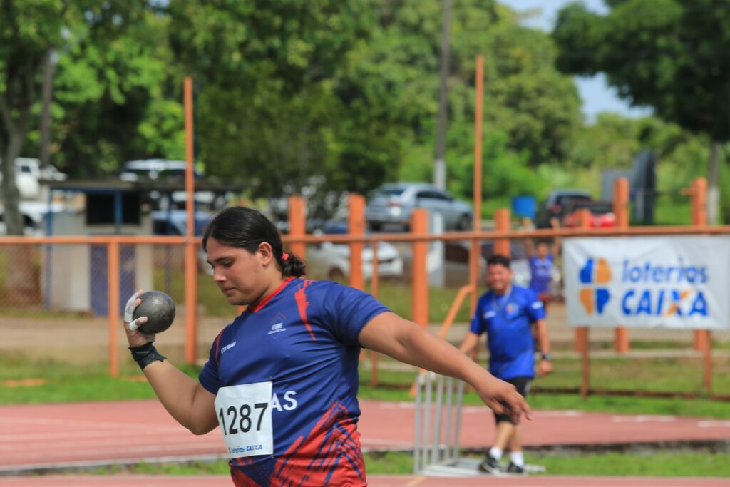 Atleta do Bolsa Esporte Estadual é destaque no arremesso de peso 4 SEDEL Amazonense e membro do Bolsa Esporte FOTO Julcemar Alves 1024x683 1