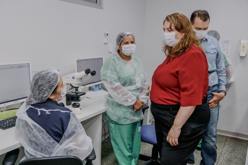 Urgência e emergência: Equipe técnica da SES-AM acompanha fluxo de atendimento no fim de semana 2 SES AM Visita secretaria da SES AM a undiades de saude da zona Norte Foto Evandro Seixas 2 1024x682 1