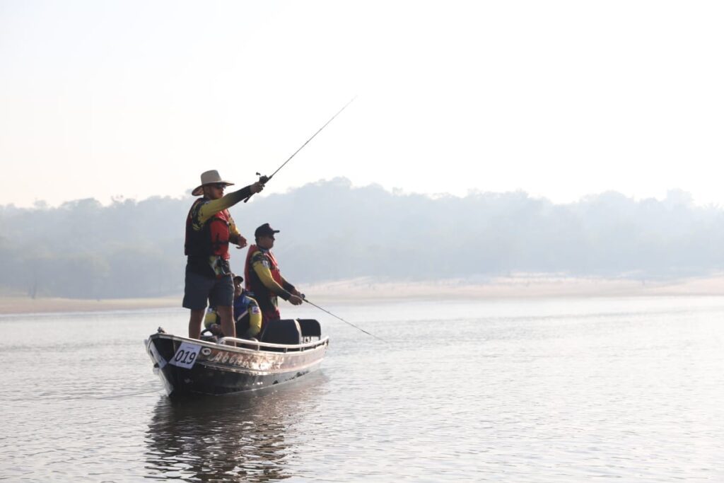Pesca esportiva: Governo do Amazonas incentiva atividade com a realização de cursos de piloteiros e o apoio em torneios de pesca 4 Sepror Emerson Martins 1 1024x683 1