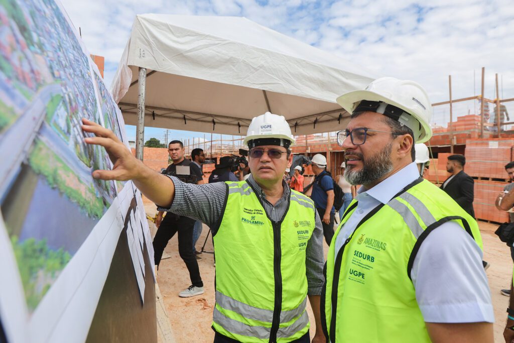 Governo do Amazonas recebe parecer favorável da Secretaria do Tesouro Nacional à operação de crédito para implantação do Prosai Parintins 3 VISITA OBRA TIAGO CORREA UGPE01 1024x683 1