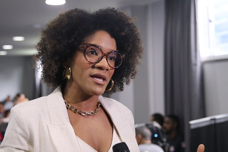 advogada e membro da Comissao de Igualdade Racial da OABAM e do coletivo AHOSI Rhaiza Oliveira