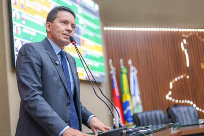 Delegado Pericles altera Estatuto da Pessoa com Cancer e pacientes com suspeita da doenca deverao receber exames em ate 30 dias Foto Marcio James Q1NZ6v