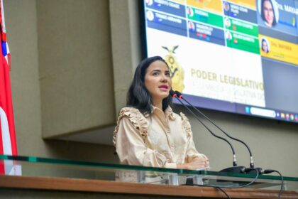 Deputada Dra. Mayara incentiva doacao de leite materno e sugere criacao de sala para amamentacao na Aleam 1024x682 7HpfX0