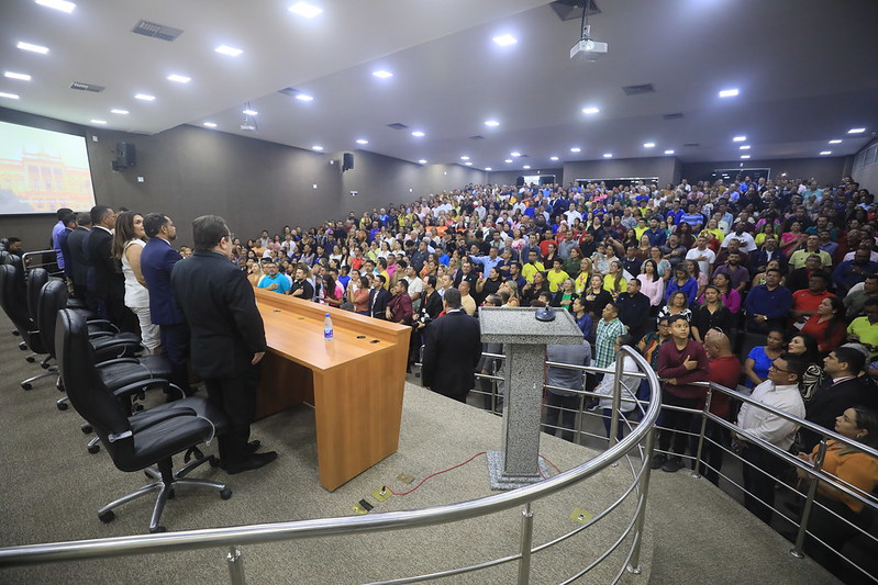 Deputado Cristiano DAngelo indica lideres comunitarios para serem homenageados em Sessao Especial na Aleam FMn3oK