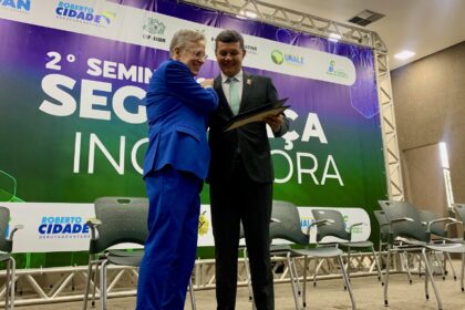 Em palestra Ricardo Balestreri afirma que dinamica do crime organizado vem de cima pra baixo 09RWAV