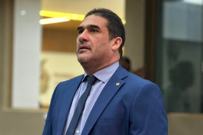 No dia Mundial da Reciclagem deputado Cristiano DAngelo reforca a importancia do Selo Amigo da Reciclagem Foto Ely Caldeira hiRt6K