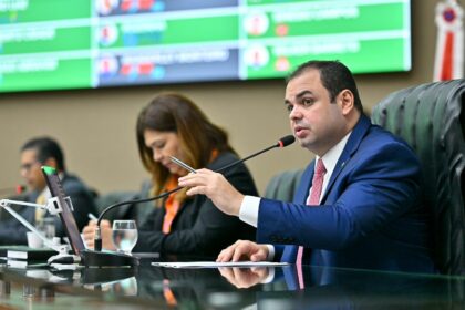 PLs de Roberto Cidade que tratam sobre voluntariado e estabelecem protocolo de protecao ao consumidor sao aprovados na Aleam Foto Rodrigo Brelaz C9dmtq