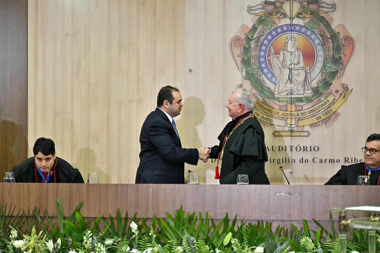 Presidente Roberto Cidade participa da posse da nova corte eleitoral do TRE AM Foto Rodrigo Brelaz lNnZuh