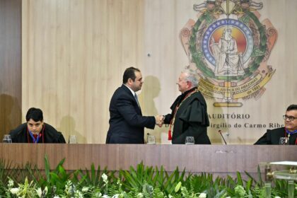 Presidente Roberto Cidade participa da posse da nova corte eleitoral do TRE AM Foto Rodrigo Brelaz lNnZuh