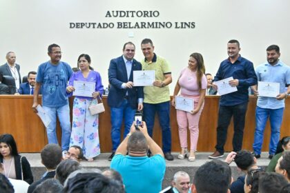 Roberto Cidade preside Sessao Especial alusiva ao Dia do Lider Comunitario e reune mil representantes da classe Foto Rodrigo Brelaz uDKR85