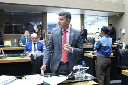 Aprovado Projeto de Lei do deputado Comandante Dan que auxilia no combate aos incendios florestais 1024x683 aQctHB