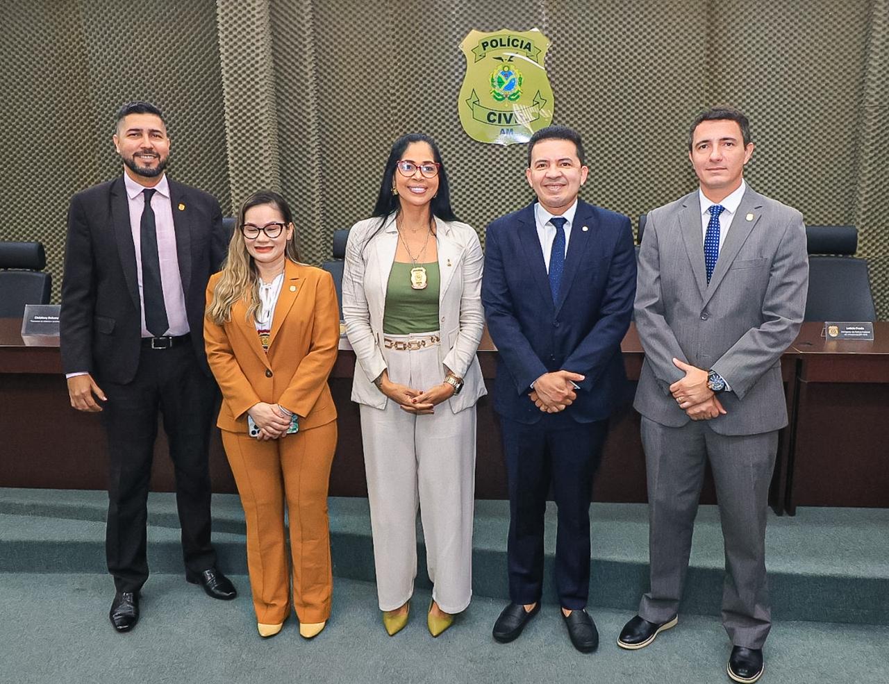 Delegado Pericles participa da abertura do E28098Curso de Escuta Especializada de Criancas e Adolescentes Vitimas ou Testemunhas de Violencia no Amazonas