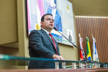 Deputado Wilker Barreto alerta para divida bilionaria deixada pela Amazonas Energia apos medida provisoria Foto Daniel Silva 1024x707 SPNQbs