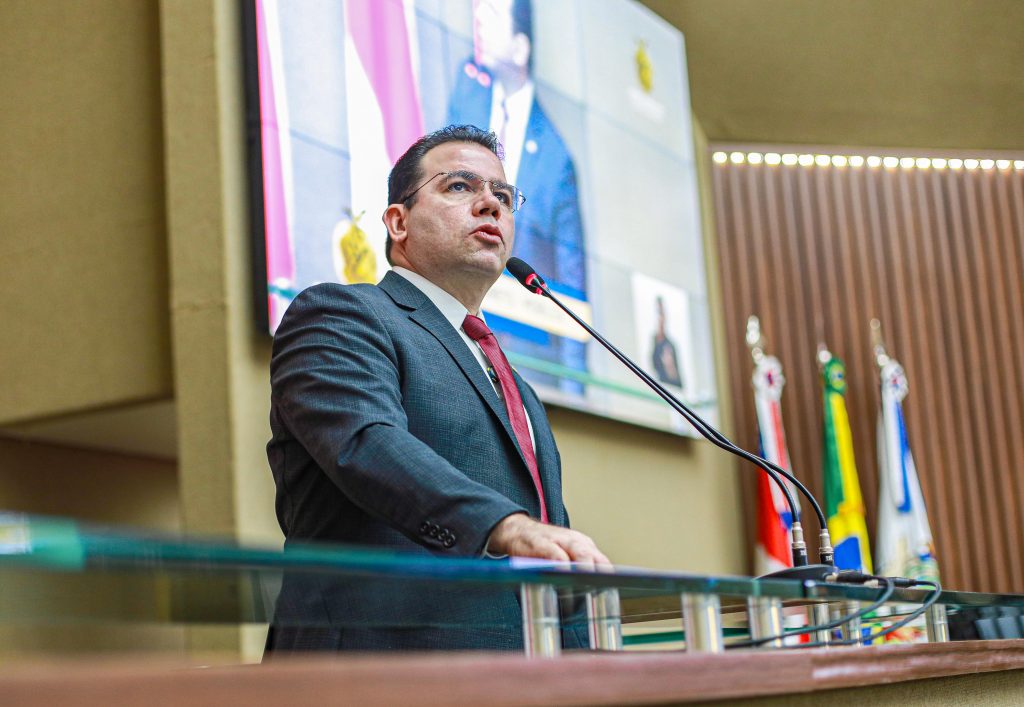 Deputado Wilker Barreto alerta para divida bilionaria deixada pela Amazonas Energia apos medida provisoria Foto Daniel Silva 1024x707 SPNQbs