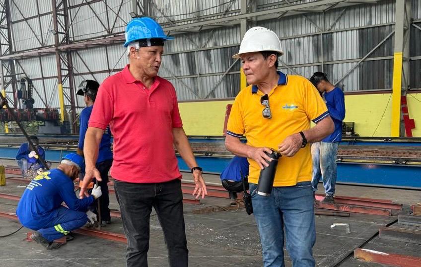 Adjuto Afonso visita estaleiro Eram maior complexo do genero na capital que emprega 800 pessoas zs4VHT