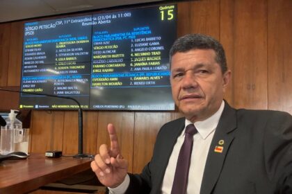 Comandante Dan celebra o envio da Forca Nacional aos municipios de Coari e Barcelos ElsTGt