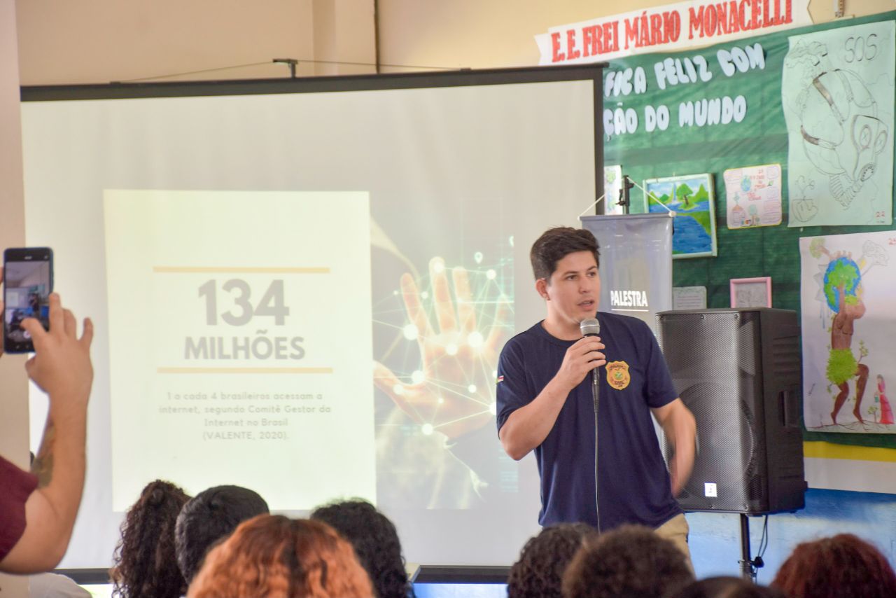 Palestras sobre cyberbullying e crimes ciberneticos promovidas pela Policia Civil e Aleam alcancam mais de 41 mil pessoas Foto Mauro Smith gb68np