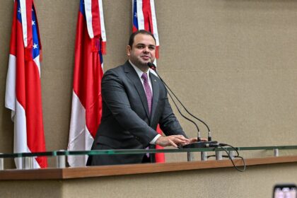 Presidente Roberto Cidade comanda sessao que marca retorno das atividades parlamentares em plenario no 2o semestre Foto Herick Pereira SirQ7b