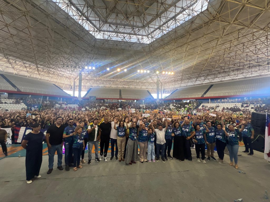 Sinesio Campos participa da abertura dos Jogos Escolares do Amazonas 1024x768 g3oOif