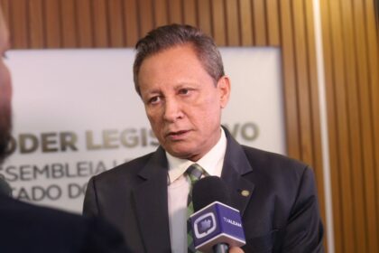 Adjuto Afonso destaca necessidade do extrativismo mineral organizado no Amazonas Foto Ney Xavier 1024x747 olKp0p