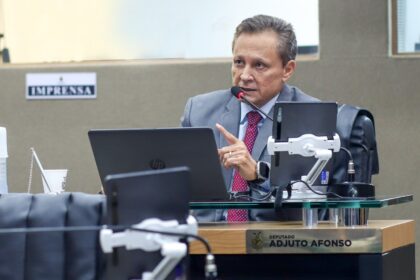 Adjuto Afonso ressalta consequencias da estiagem e cobra infraestrutura fluvial no Amazonas Foto Ney Xavier YTKCrM