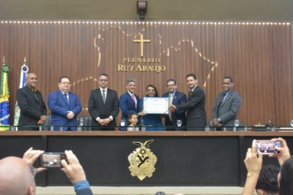 Aleam concede o Titulo de Cidada do Amazonas a pastora Rosylene Menezes por iniciativa do deputado Joao Luiz Foto Mauro Smith dTLb0a