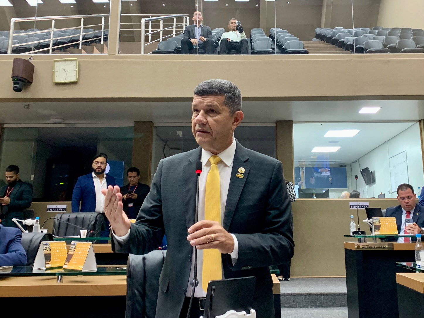 Comandante Dan celebra a votacao da data base dos servidores estaduais Ymp0bo