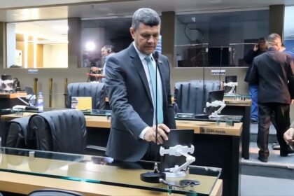 Comandante Dan recorda os dois anos do desmoronamento de pontes no Careiro cuCOBv
