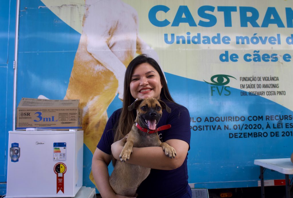 Deputada Joana Darc anuncia Castramovel e vacinacao para animais no Petropolis na proxima acao do E28098Governo Presente 1024x694 LDifKB