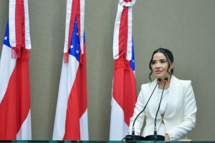 Dra. Mayara solicita instalacao de pocos artesianos em comunidades do interior para auxiliar no combate as queimadas 1024x682 fQhg58