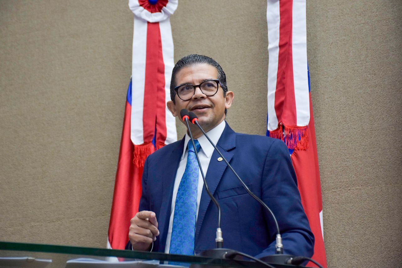 PL de Joao Luiz que dispoe sobre a tramitacao prioritaria dos processos administrativos para PcDs doenca rara ou cancer esta em tramitacao na Aleam Foto Mauro Smith jfPtiL