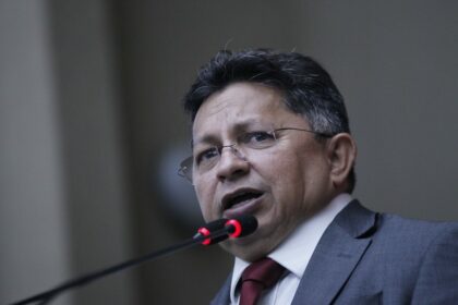 Sinesio Campos cobra solucoes para mobilidade urbana em Manaus 1024x683 ptzSC1