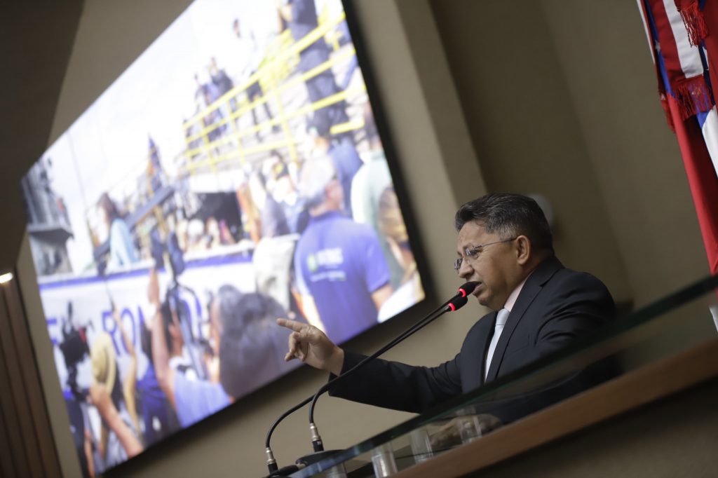Sinesio Campos destaca impacto economico das rotas de integracao e defende o Polo Industrial Naval no Amazonas 1024x682
