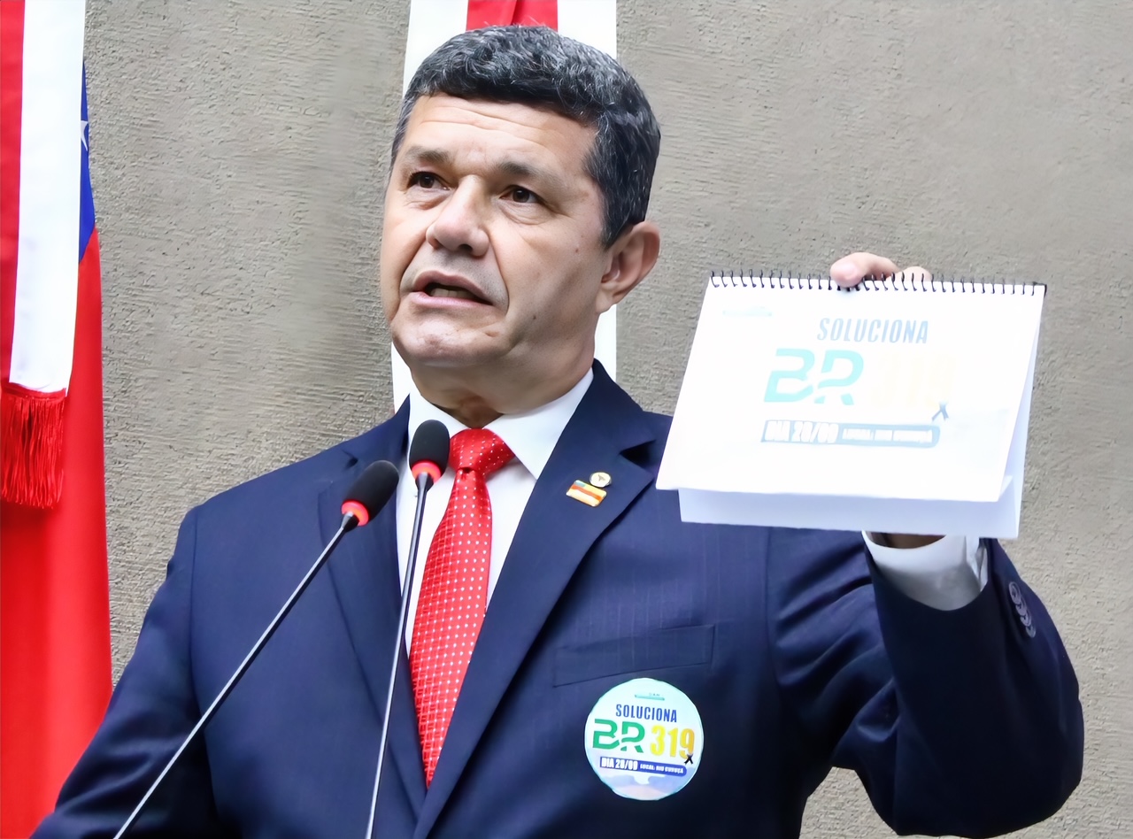 Comandante Dan faz contagem regressiva para os dois anos do desmoronamento da ponte sobre o Curuca NjAiGJ