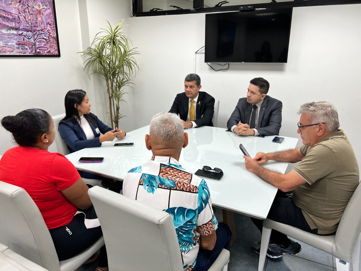 Feirantes de Manaus se reunem com deputados R52cud