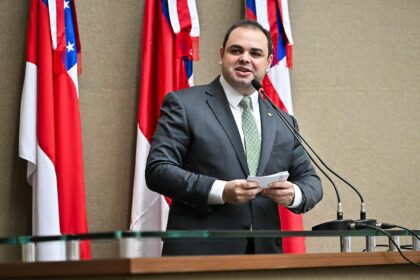 Leis de Roberto Cidade auxiliam na prevencao e na busca de tratamento para doencas relacionadas a saude mental IWNLFZ